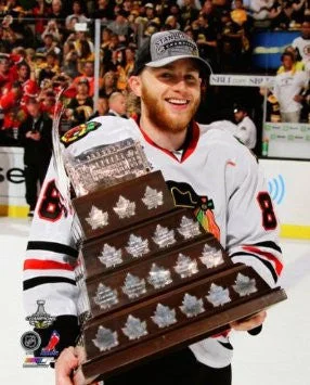 Patrick Kane Chicago Blackhawks 2013 Conn Smythe Trophy Photo 16x20