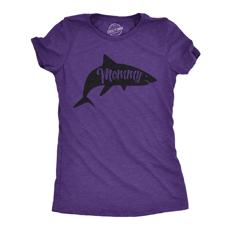 Mommy Shark Women's T Shirt